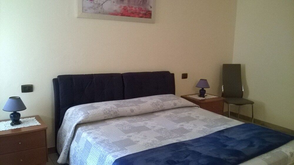 Villa Leilani B&B — 4-Star Luxury Hotel in Sale Marasino, Italy