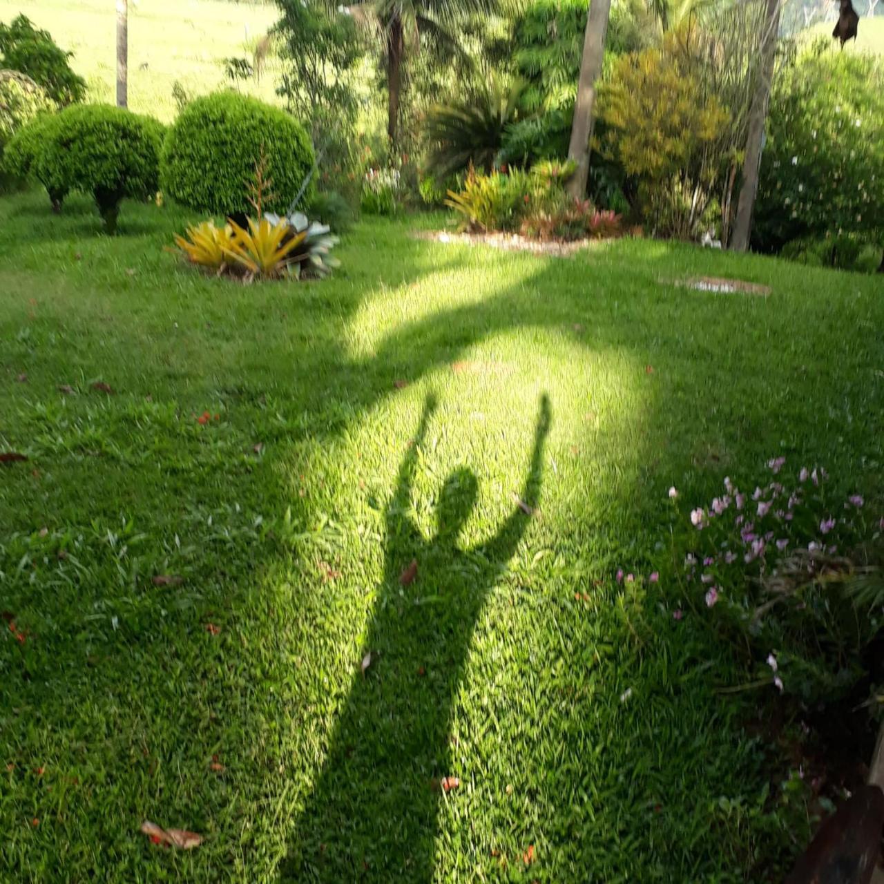 Sítio com piscina na estrada de Aldeia Velha e rio a frente da porteira in Silva Jardim, Brasil