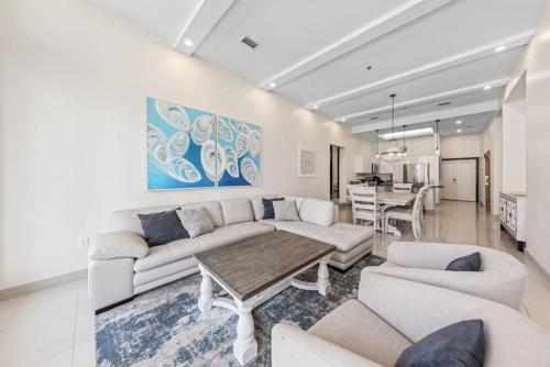 Luxury Ground Beachfront Condo Solare 103 — 4-Star Luxury Hotel in South Padre Island, United States