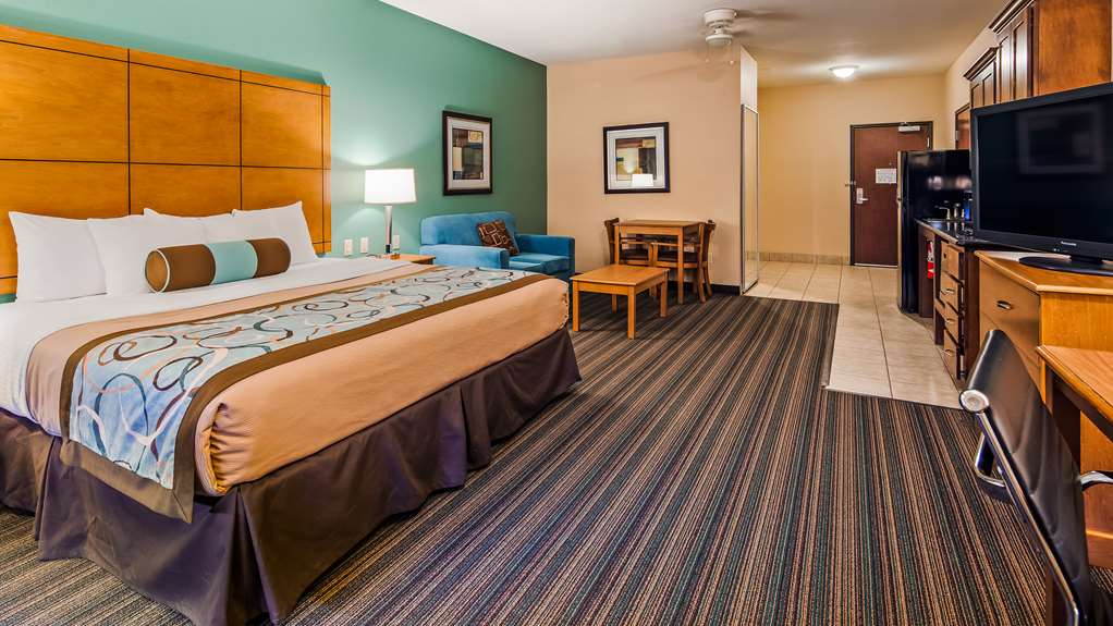 Best Western Plus Seminole Hotel & Suites - photo 6