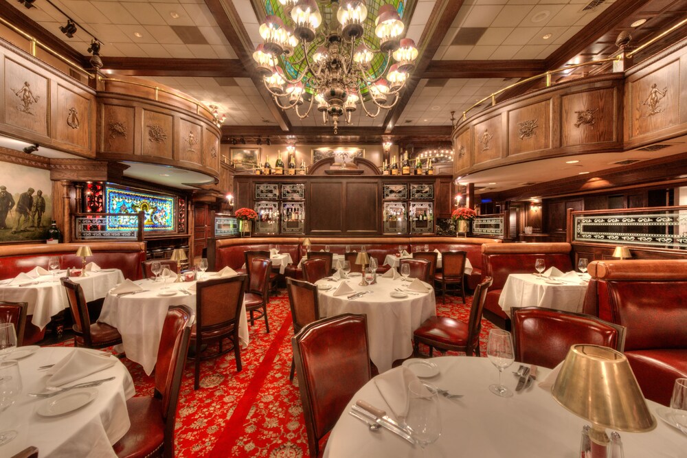 Madison Hotel - photo 38