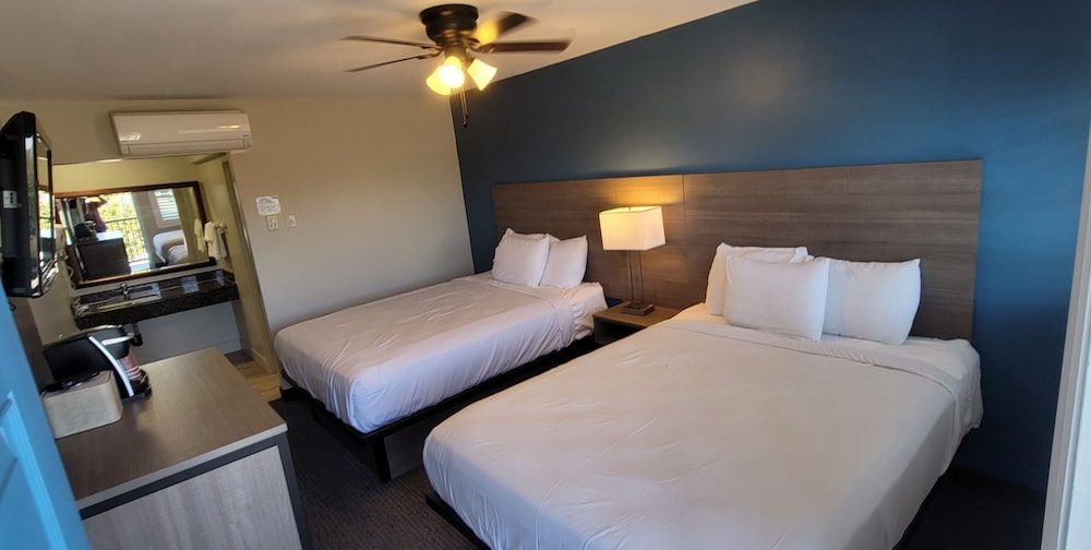 Pismo Beachwalker Inn & Suites - photo 21