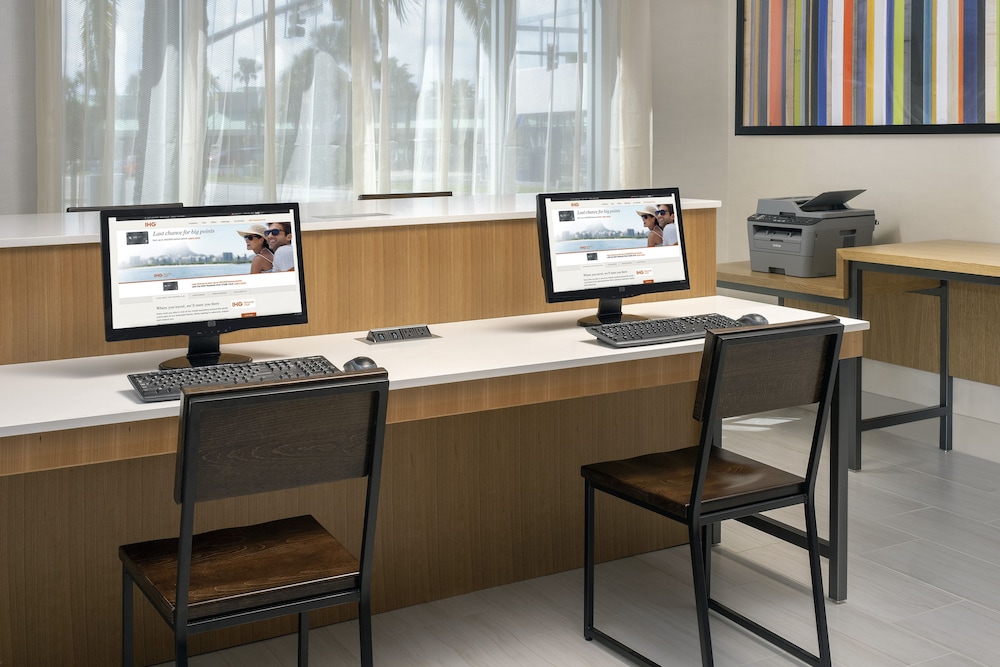 Holiday Inn Express Jacksonville Beach by IHG - photo 30