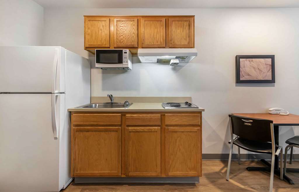 WoodSpring Suites Austin Northwest - photo 20