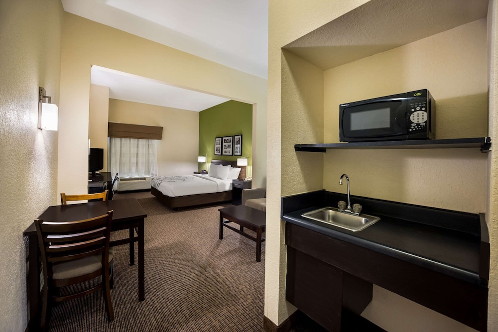 Sleep Inn & Suites Valdosta Mall Area - photo 24