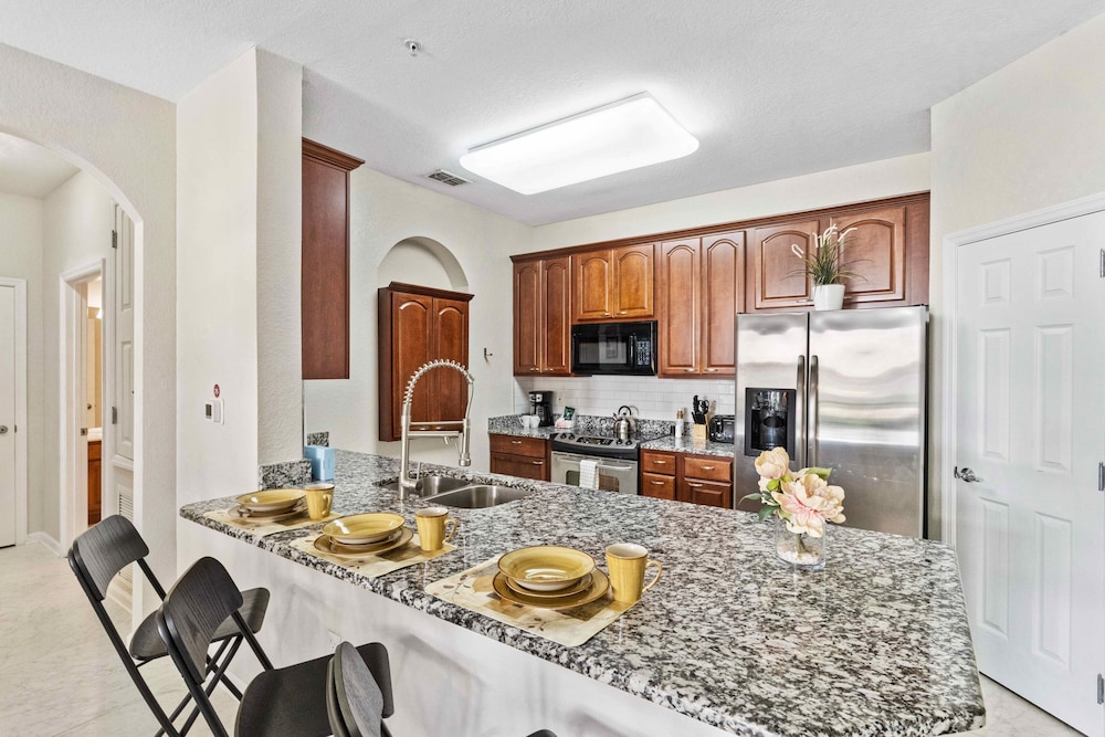 First Floor Vista Cay Condo W free Resort Access - photo 9