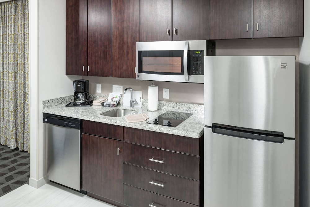 TownePlace Suites by Marriott Orlando at SeaWorld - photo 17