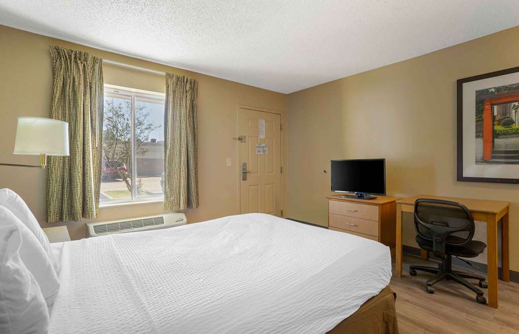 Extended Stay America Suites Houston The Woodlands - photo 13