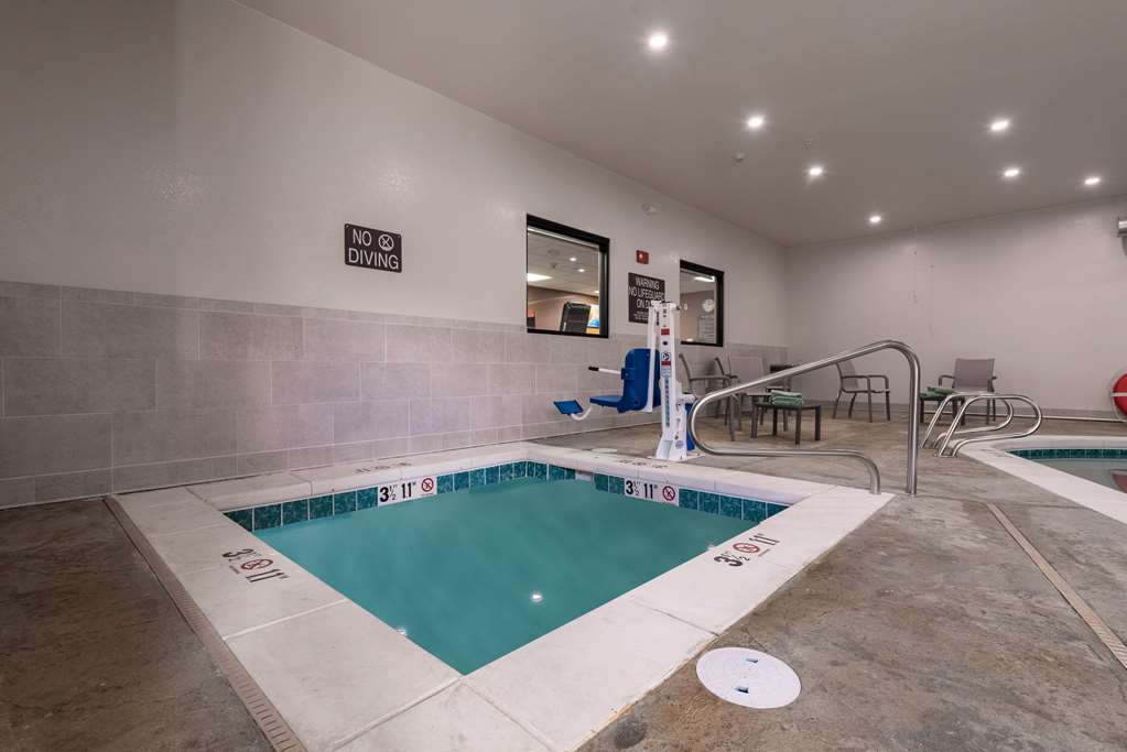 MainStay Suites Colorado Springs East Medical Center Area - photo 34