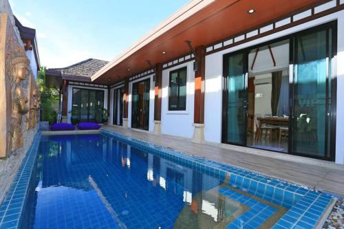 3bedroom pool villa only 250m to the Rawai beach F10 — 4-Star Luxury Hotel in Rawai, Thailand
