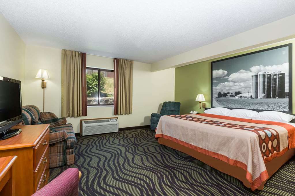 Super 8 by Wyndham Newton - photo 9