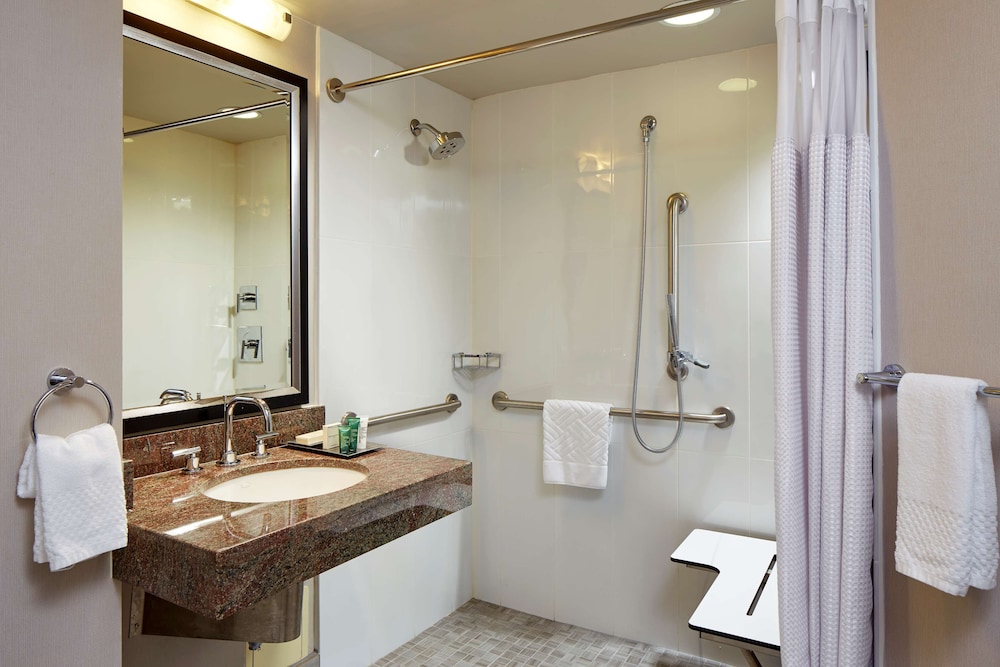 Hilton Long Beach Hotel - photo 41