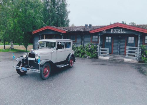 Sanna Kroa Motell Och Restaurang — Vintrosa