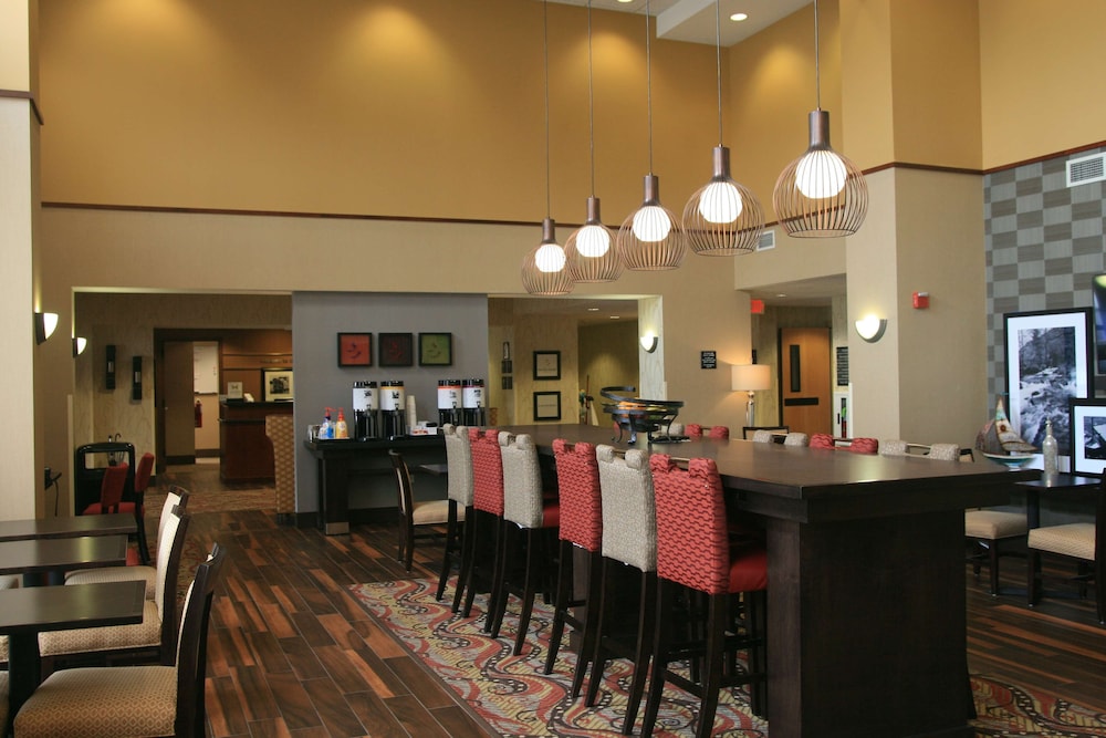 Hampton Inn & Suites Lino Lakes - photo 5