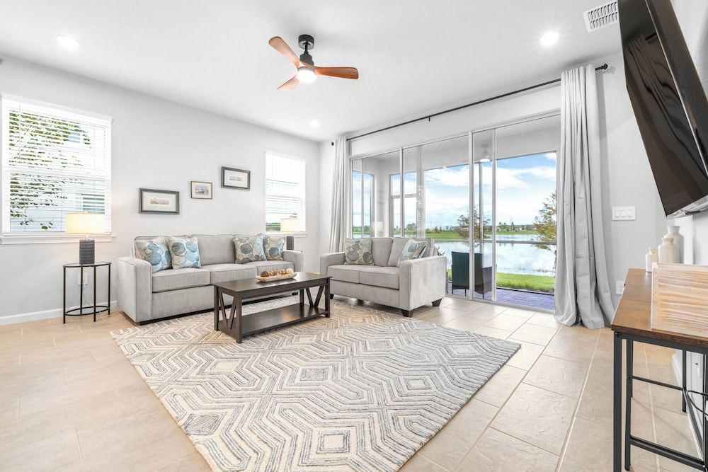 Waterview Luxury Retreat for 12 — hotel in Lutz