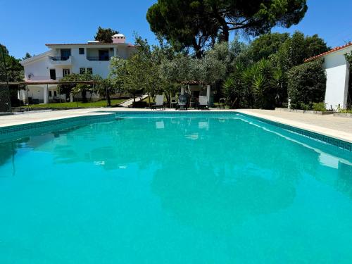 Portuguese Luxury Villa — 4-Star Luxury Hotel in Setubal, Portugal