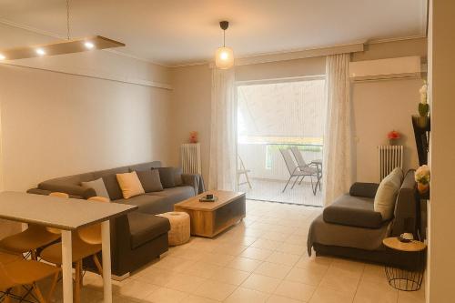 Neos Kosmos Cozy Retreat Cental Comfort — 4-Star Luxury Hotel in Athens, Greece