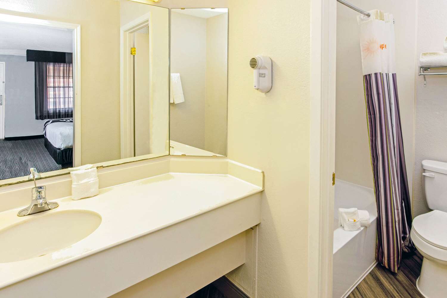La Quinta Inn Wichita Falls Event Center North - photo 25