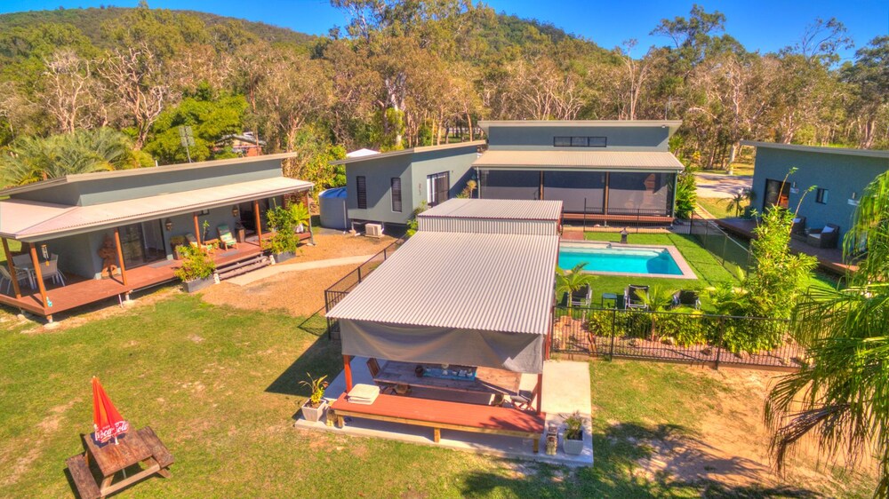 Agnes Water Stays over18's — 4-Star Luxury Hotel in Agnes Water, Australia