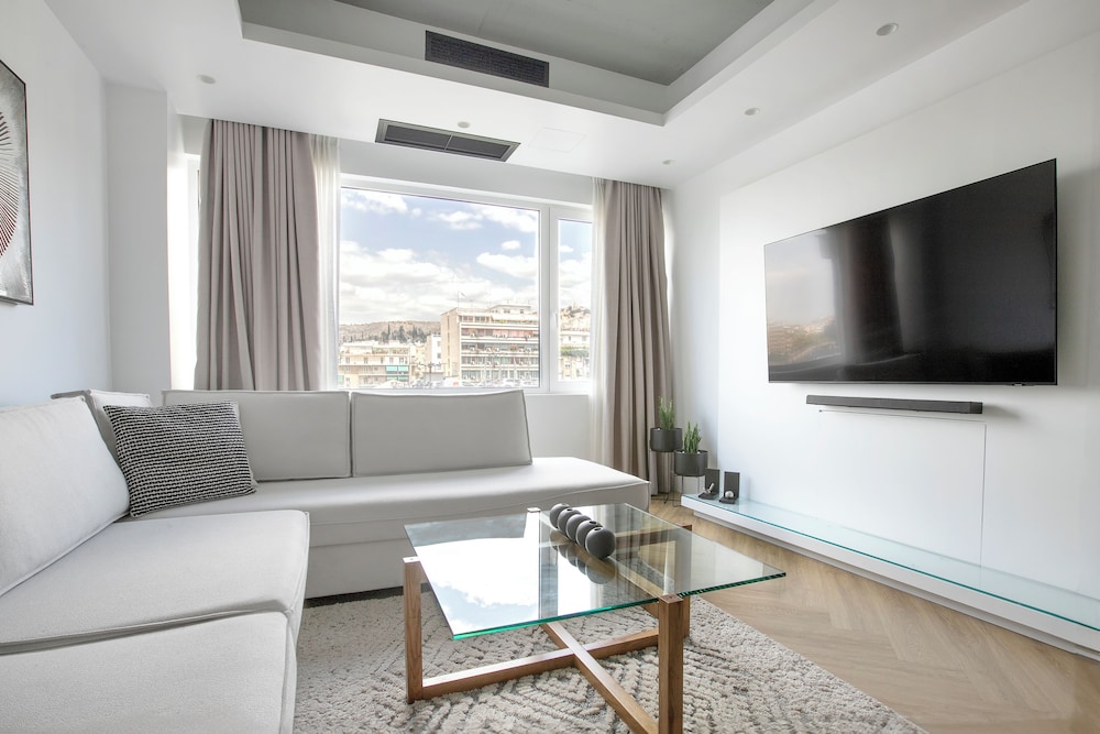 Kallirrois 89 Suite — 4-Star Luxury Hotel in Athens, Greece