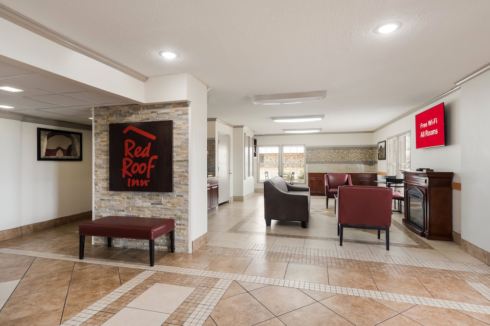 Red Roof Inn College Station - photo 5