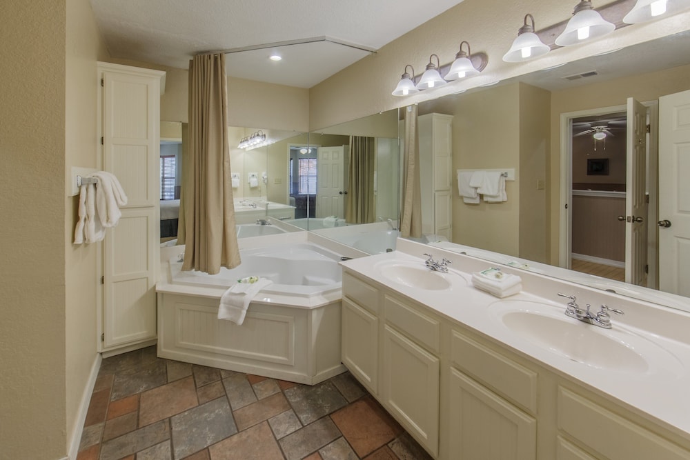 Holiday Inn Club Vacations Resort Lake Palestine - photo 33