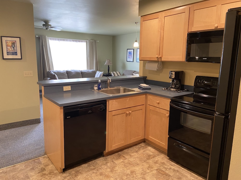 Sea Breeze Court - photo 19