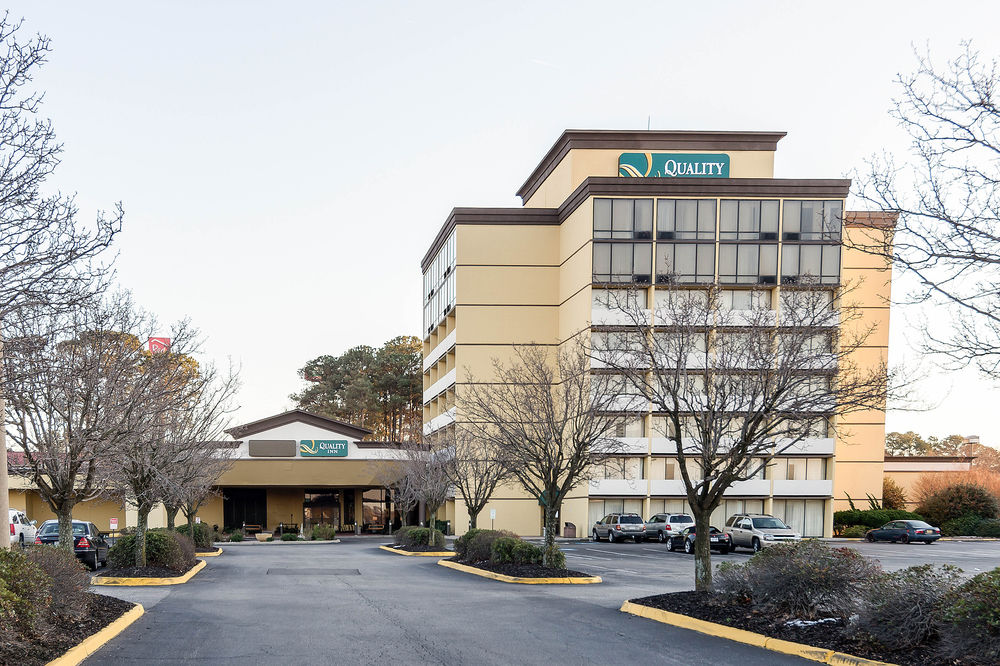 Clarion Inn Suites By Hampton Convention Center — Hampton