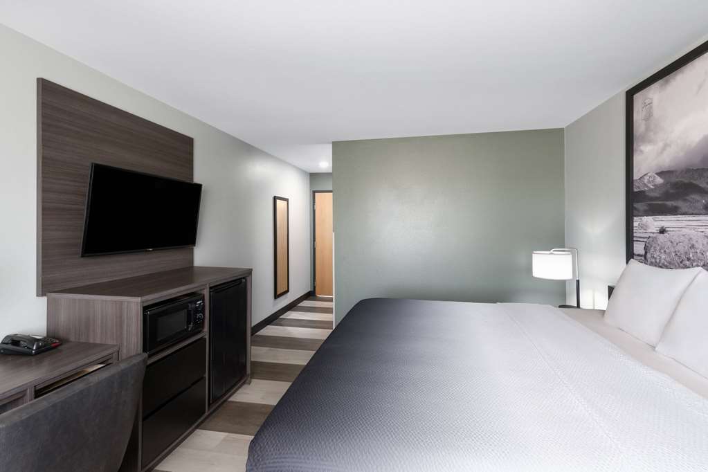 Super 8 by Wyndham Big Timber - photo 22