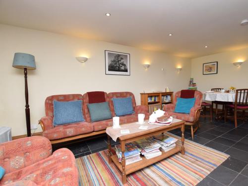 2 Bed in Whaley Bridge PK741 — Whaley Bridge — photo 4