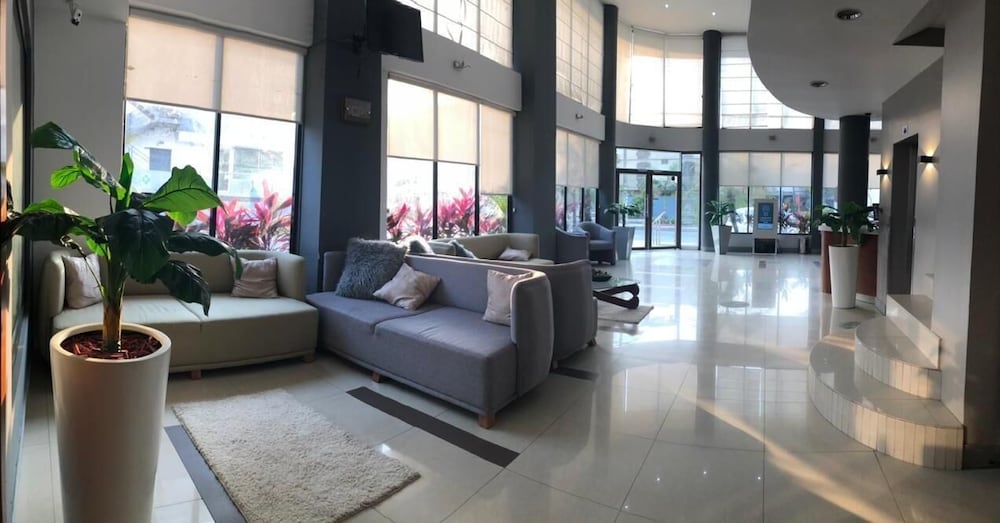 Hotel Plaza Monte Carlo in Guayaquil, Ecuador