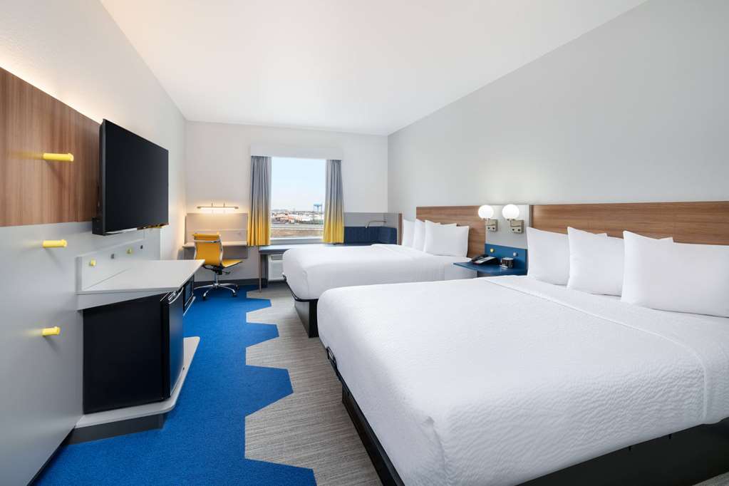 Microtel Inn & Suites by Wyndham Amarillo West - photo 11