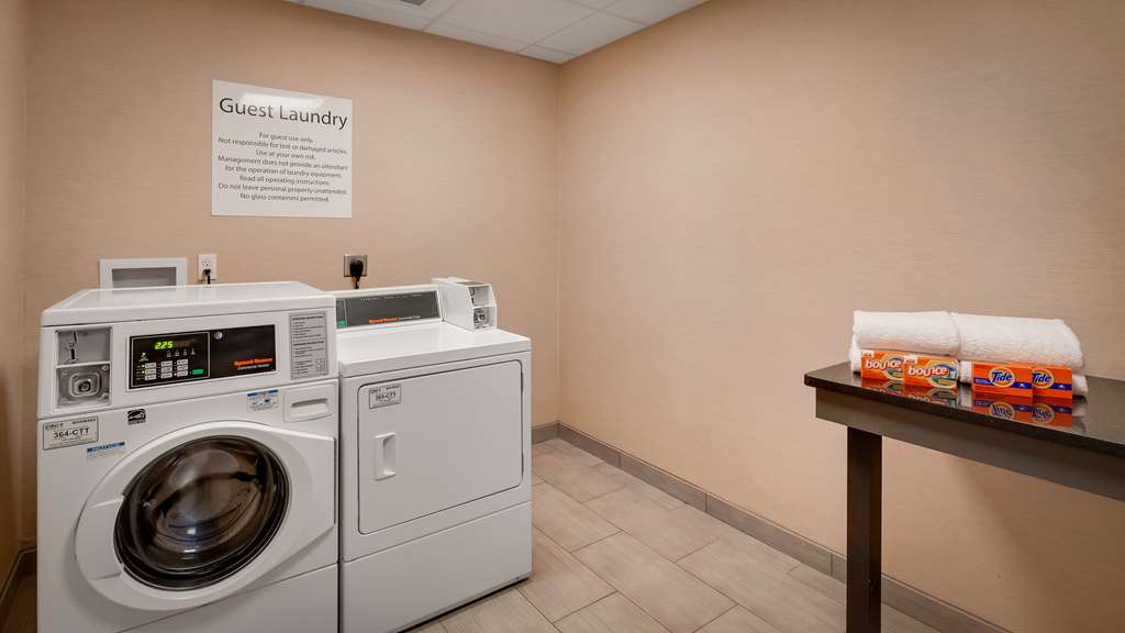 Best Western Plus Atrium Inn & Suites - photo 28