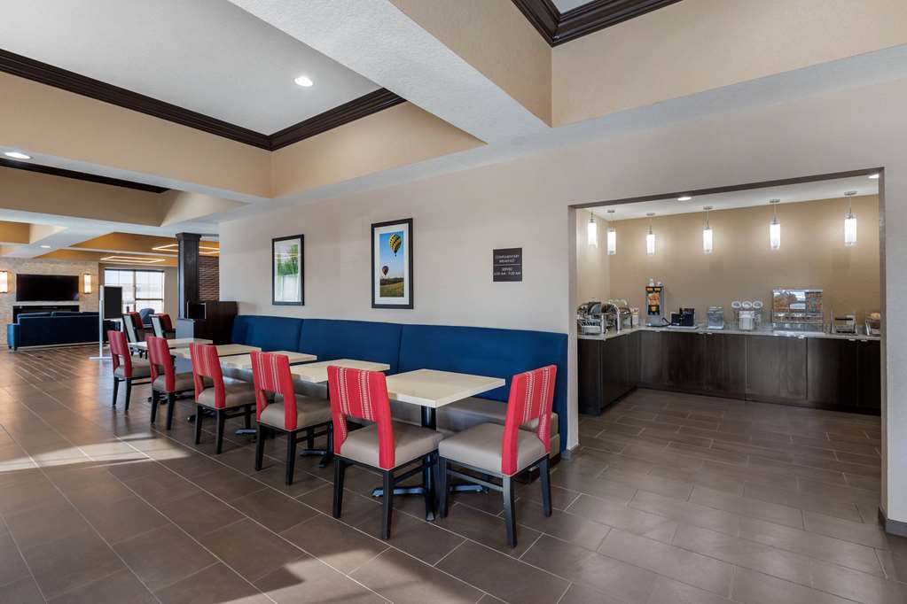 Comfort Inn & Suites Cedar Rapids CID Eastern Iowa Airport - photo 47