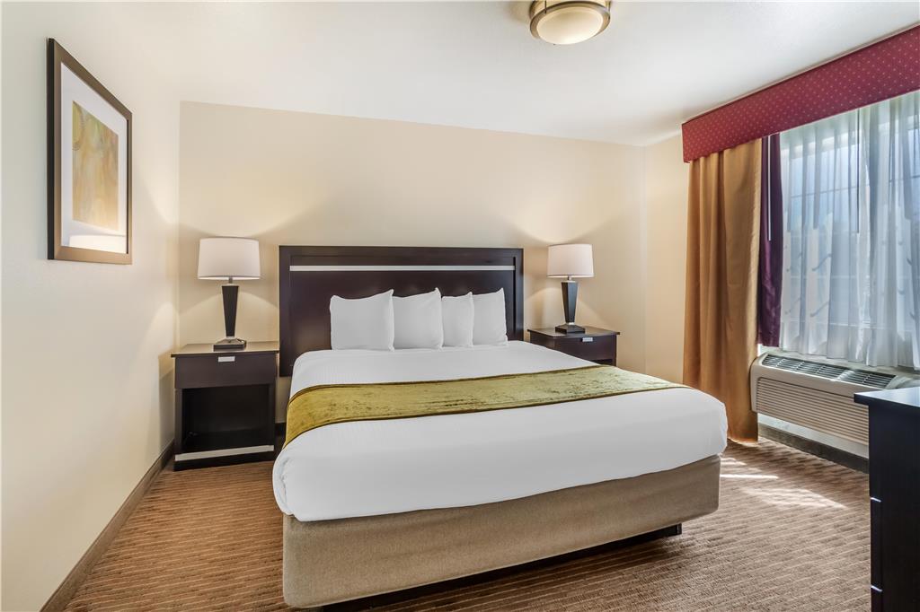 Best Western Luxury Inn - photo 7