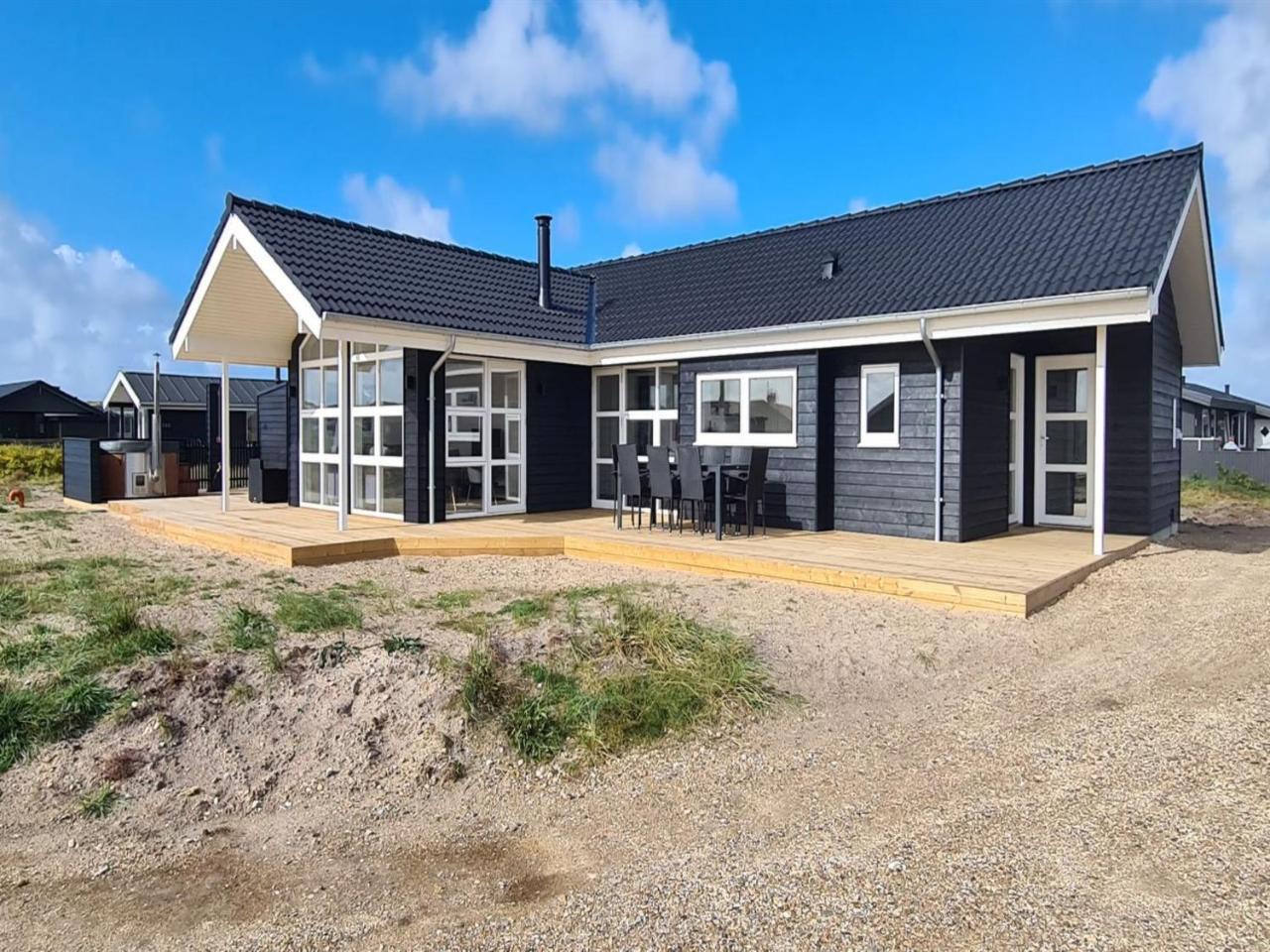 Holiday Home Tola 450m from the sea by Interhome — 4-Star Luxury Hotel in Hvide Sande, Denmark