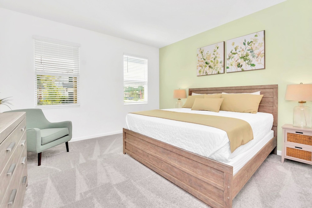 Upstay 19 guest Resort Home w Pool Hottub Disney - photo 20