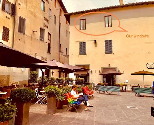 Uffizi & Santo Spirito Family Groups Apartment — 4-Star Luxury Hotel in Florence, Italy
