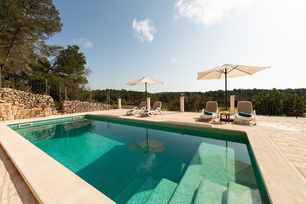 Eco Finca Can Alegria With Pool — Llucmajor