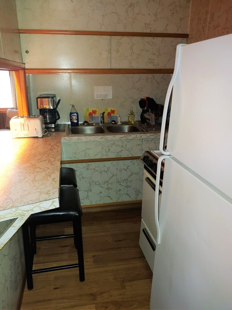 Lakeshore Motel Ice Lake - photo 18