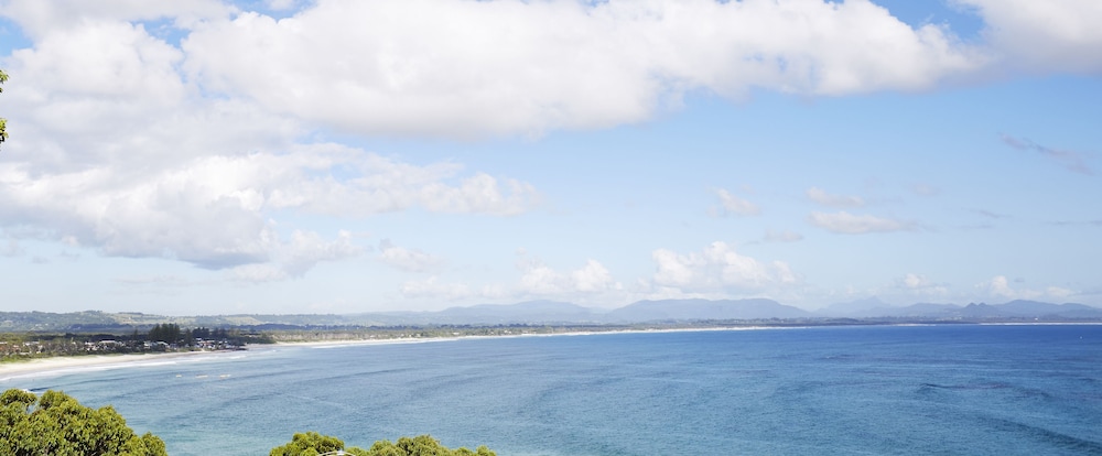 Bay Beach House — 4-Star Luxury Hotel in Byron Bay, Australia