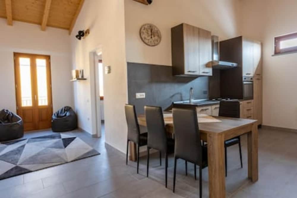 Costa Ovest Apartment Waves — 4-Star Luxury Hotel in Nurachi, Italy