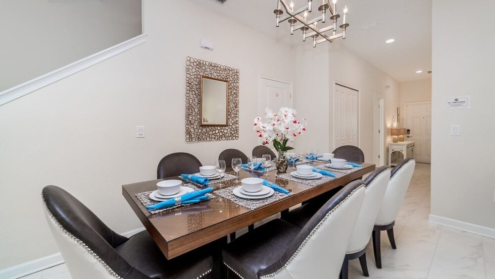 Grhdog9031 Champions Gate Resort 5 Bed 4 Baths Townhouse - photo 19