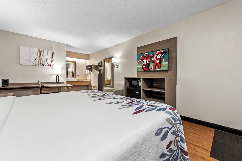 Red Roof Inn Columbus West Hilliard - photo 17