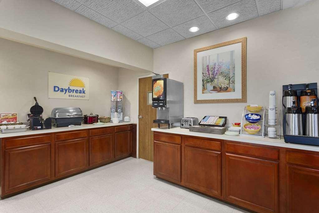 Days Inn by Wyndham Carrollton - photo 9