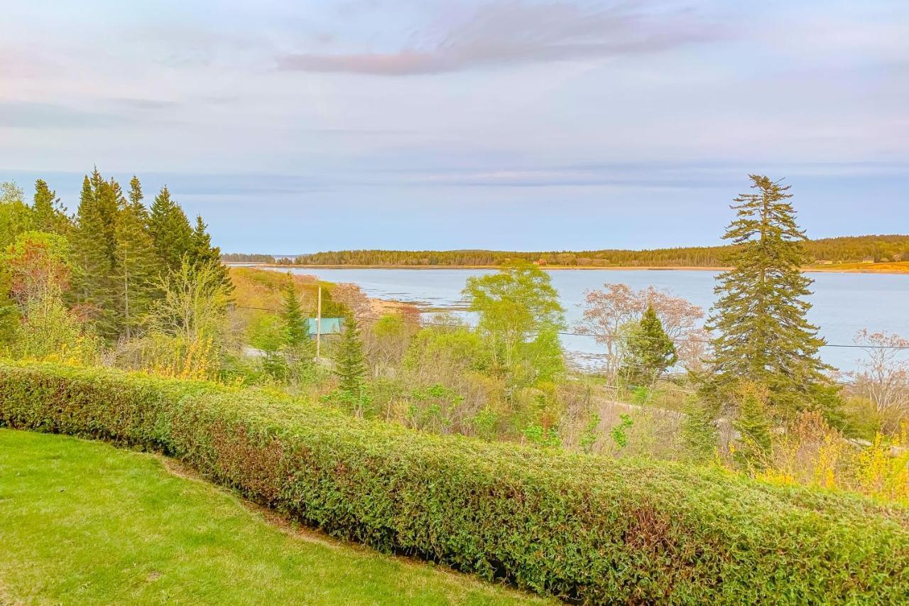 Pigeon Hill Retreat — 4-Star Luxury Hotel in Steuben, United States