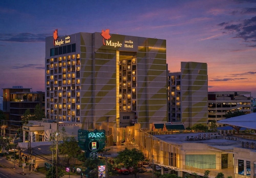 Maple Hotel — 5-Star Luxury Hotel in Bangkok, Thailand