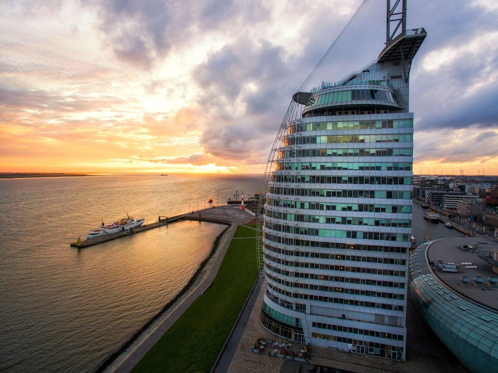 Atlantic Hotel Sail City — Bremerhaven