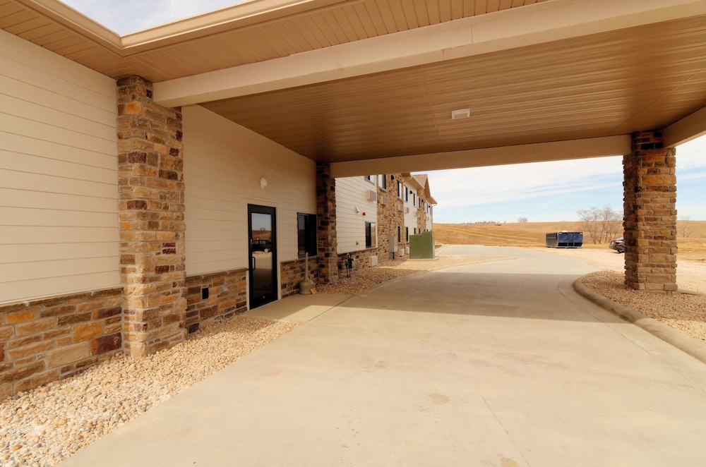 Cobblestone Inn & Suites Denison Oak Ridge - photo 65