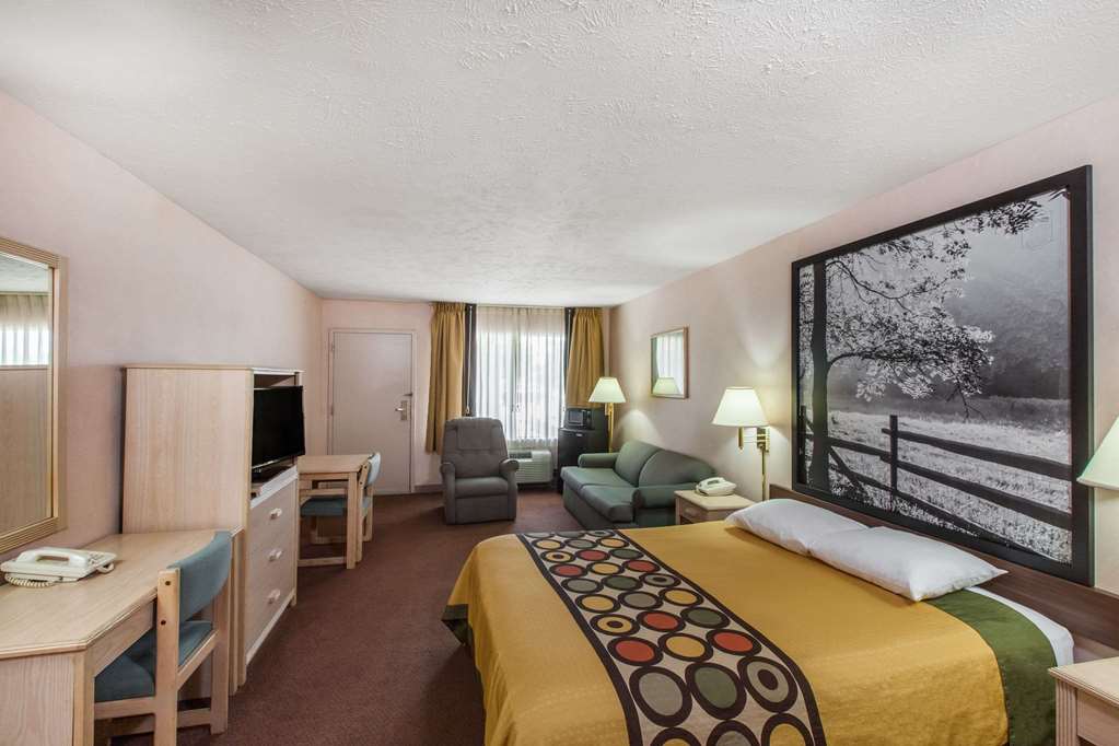 Super 8 by Wyndham Jasper TX - photo 13